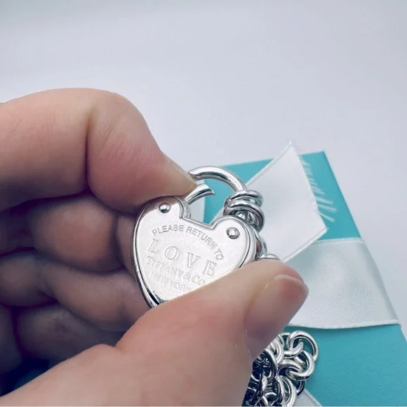 Return to Tiffany & Love Heart Padlock Bracelet in Silver with Packaging